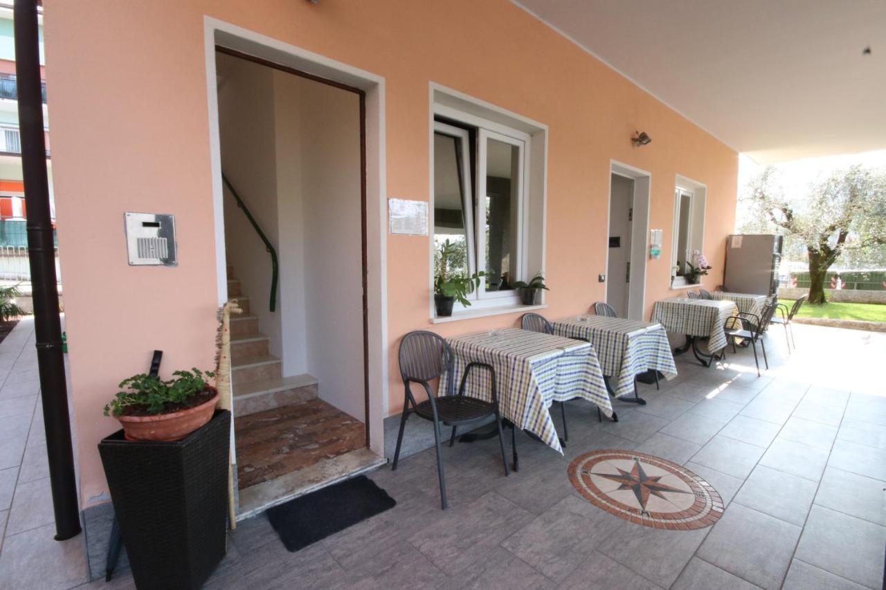 B&B Casa Wanda Since 1999 Riva del Garda Exterior foto