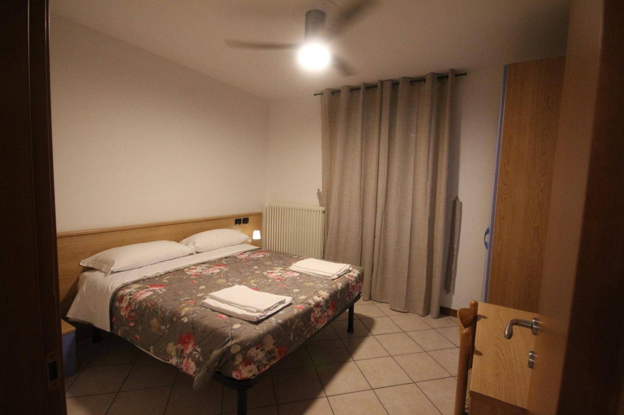 B&B Casa Wanda Since 1999 Riva del Garda Cameră foto